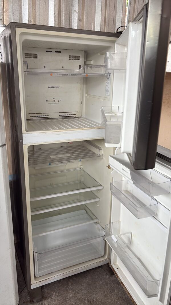 Geladeira Electrolux - 127v - Usada - Imagem 2