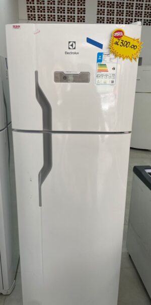 Geladeira Electrolux - 220v - Semi Nova