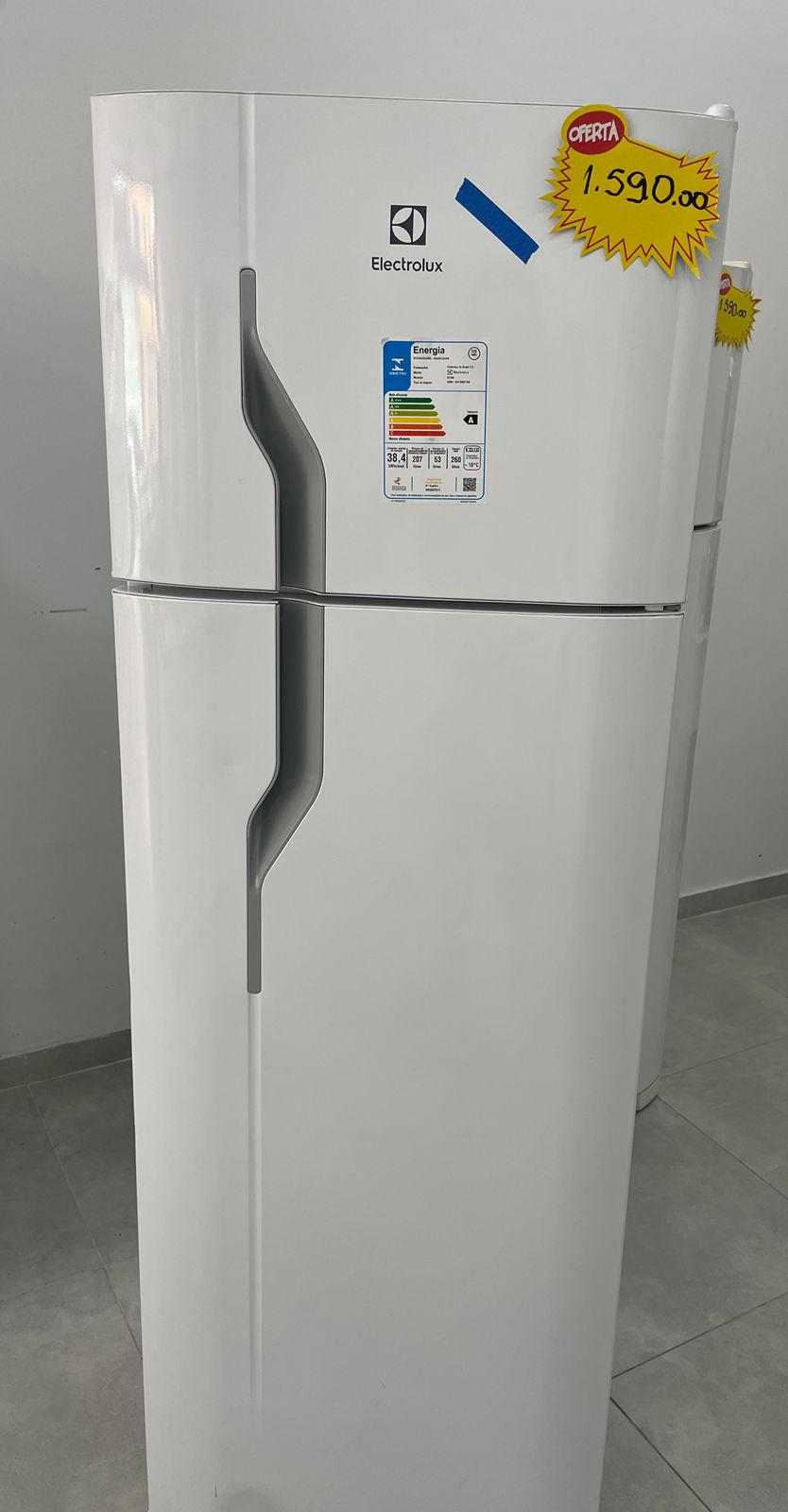 Geladeira Electrolux - 220v - Semi Nova