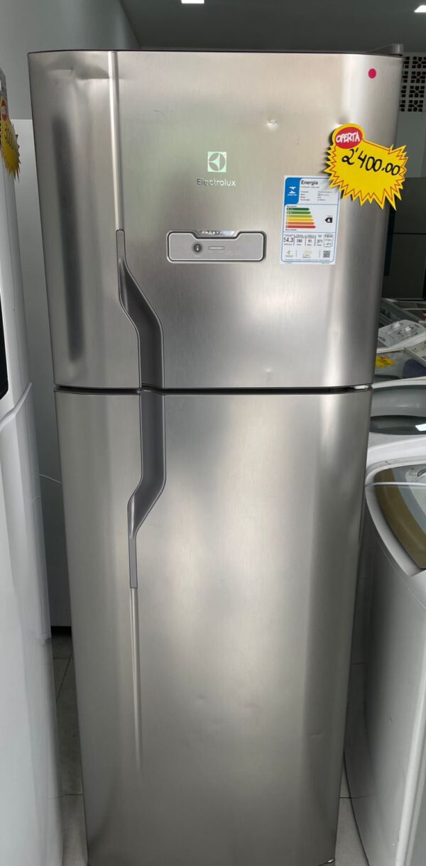 Geladeira Electrolux - 220v - Semi Nova