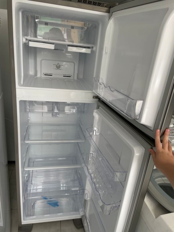Geladeira Electrolux - 220v - Semi Nova - Imagem 2