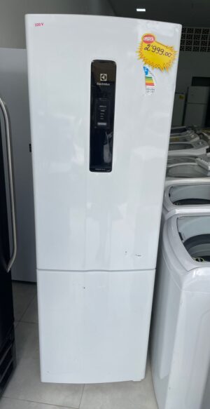 Geladeira Electrolux - 220v - Semi Nova