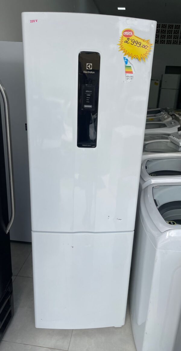 Geladeira Electrolux - 220v - Semi Nova