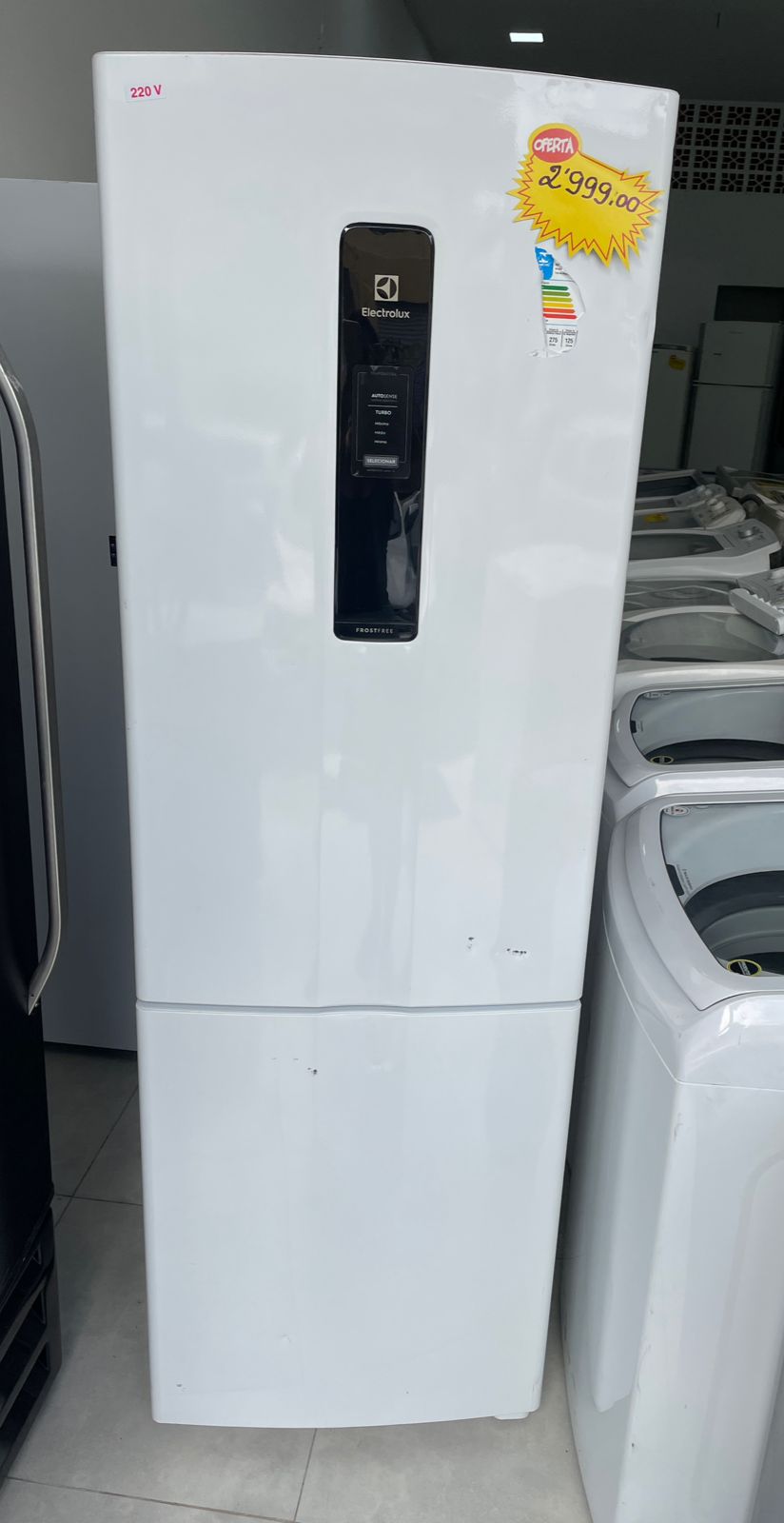 Geladeira Electrolux - 220v - Semi Nova