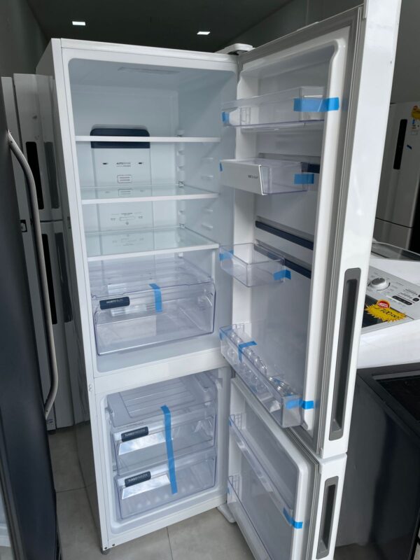 Geladeira Electrolux - 220v - Semi Nova - Imagem 2